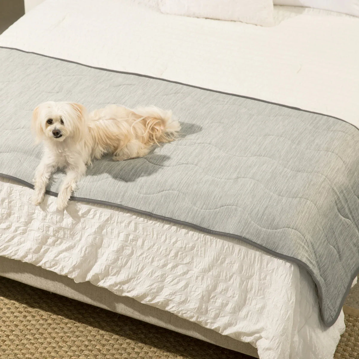 Dog Cooling Waterproof Runner Blanket in Arctic Grey
