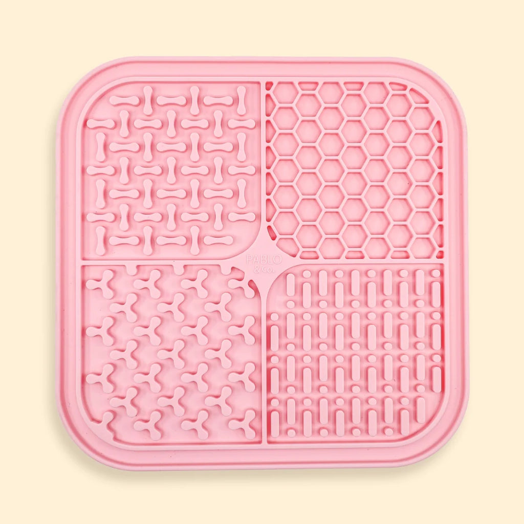 Dog Lick Mat in Food-Grade Silicone