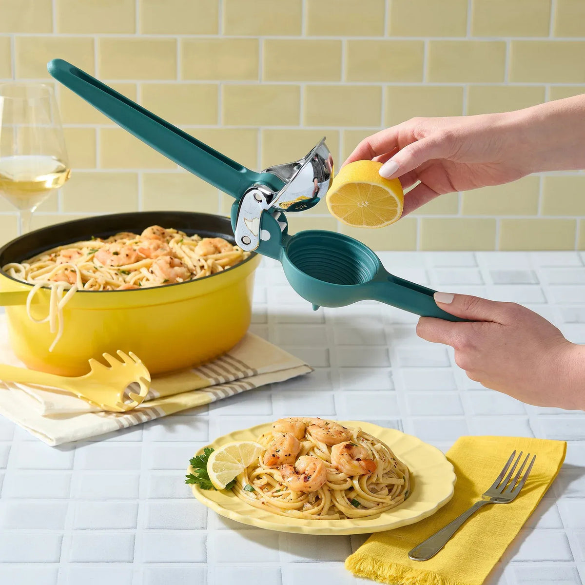 Dual-Gear Handheld Citrus Juicer