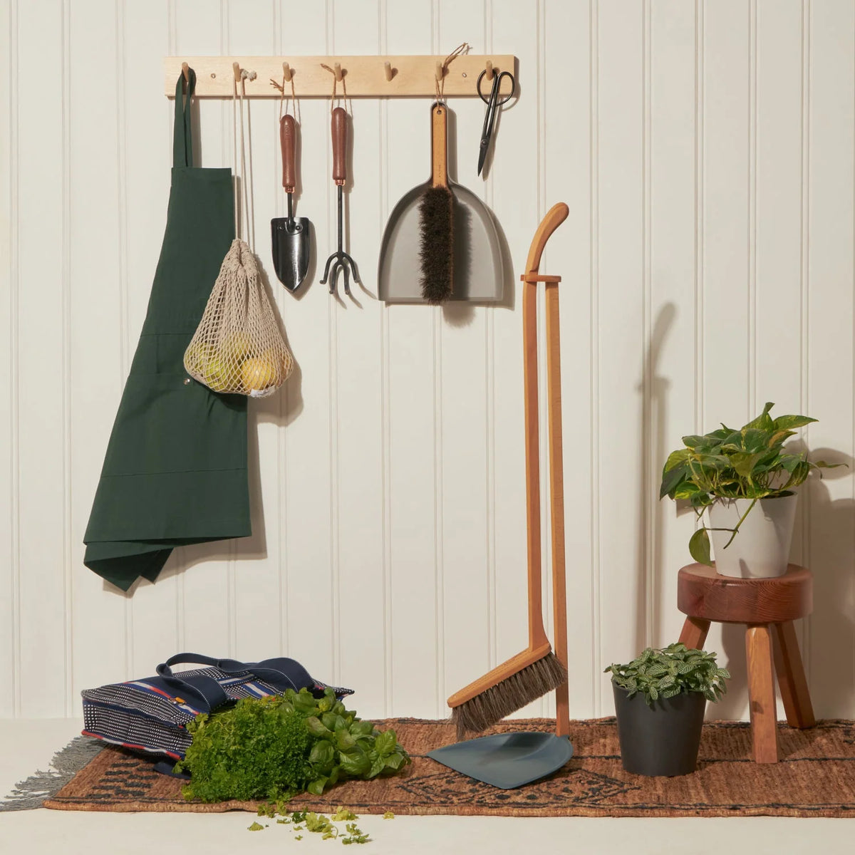 Dustpan and Brush Set