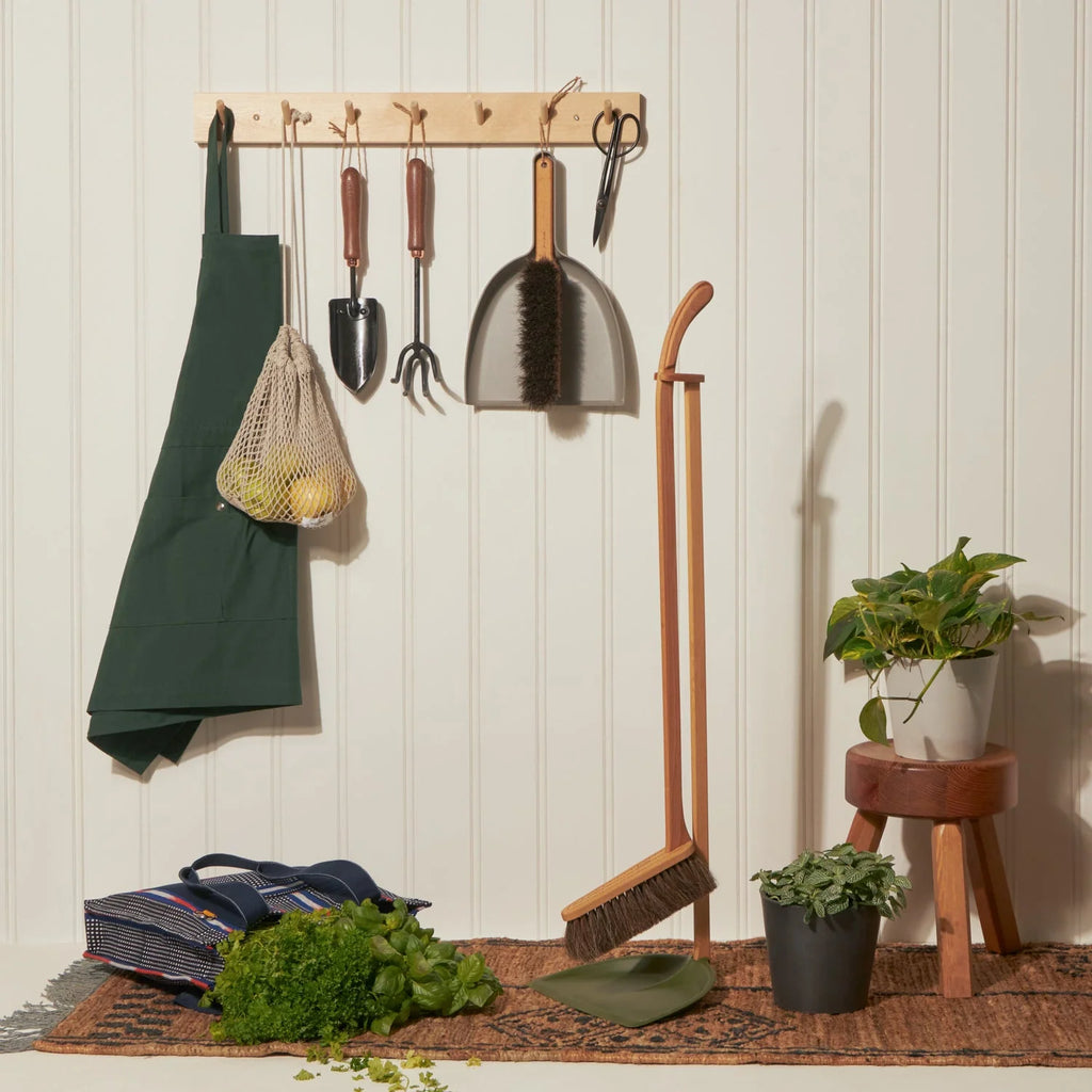 Dustpan and Brush Set