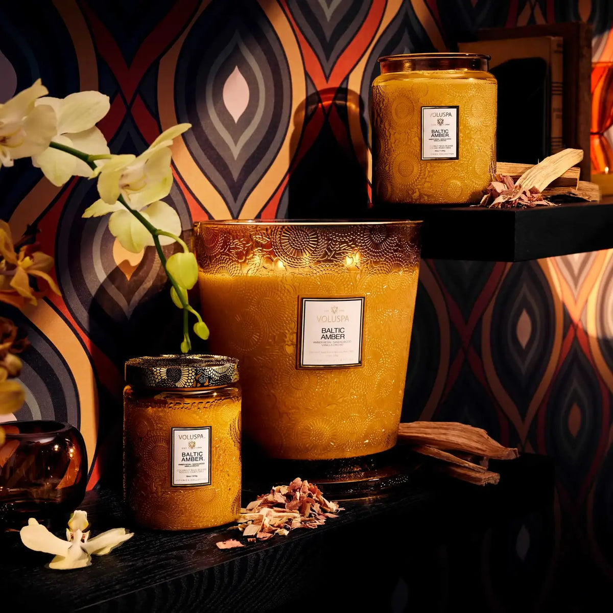 Five-Wick Hearth Candle in Baltic Amber, a Warm Woody Fragrance