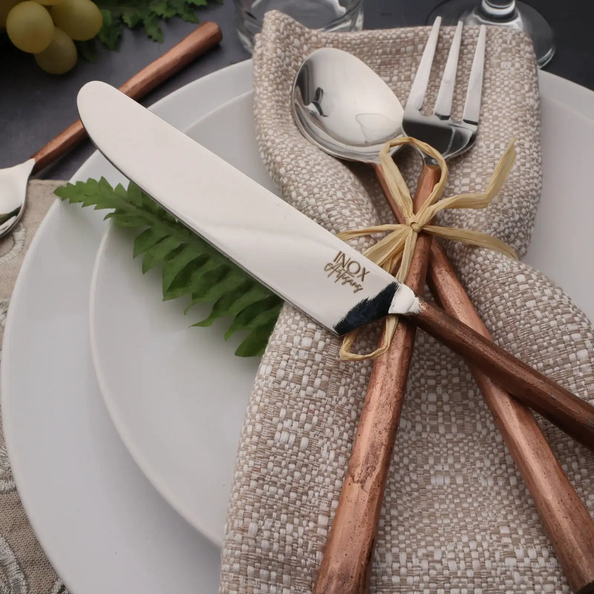 Flatware Set in 18/8 Stainless Steel with Handcrafted Textured Handles for Everyday Dining and Gatherings