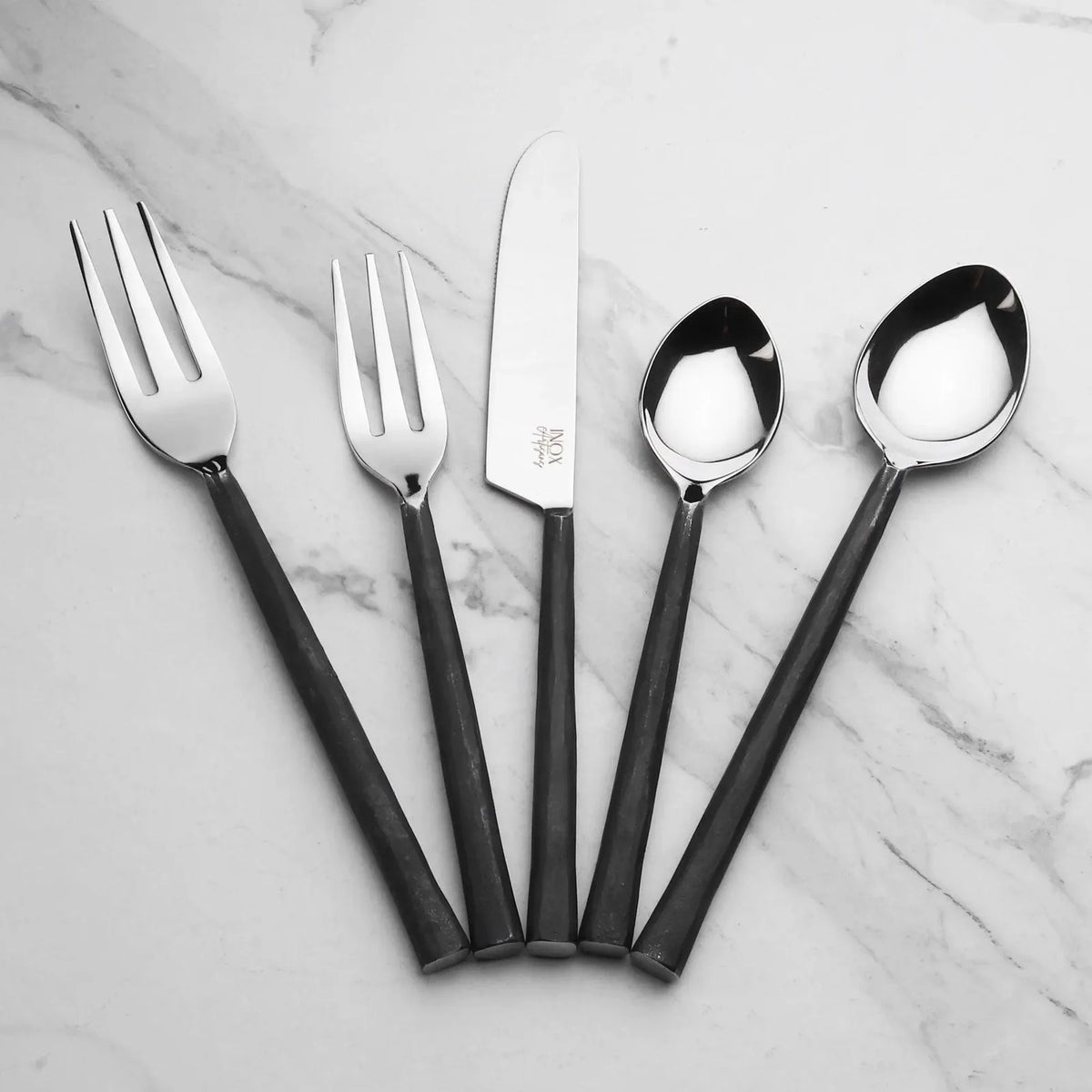 Flatware Set in 18/8 Stainless Steel with Handcrafted Textured Handles for Everyday Dining and Gatherings