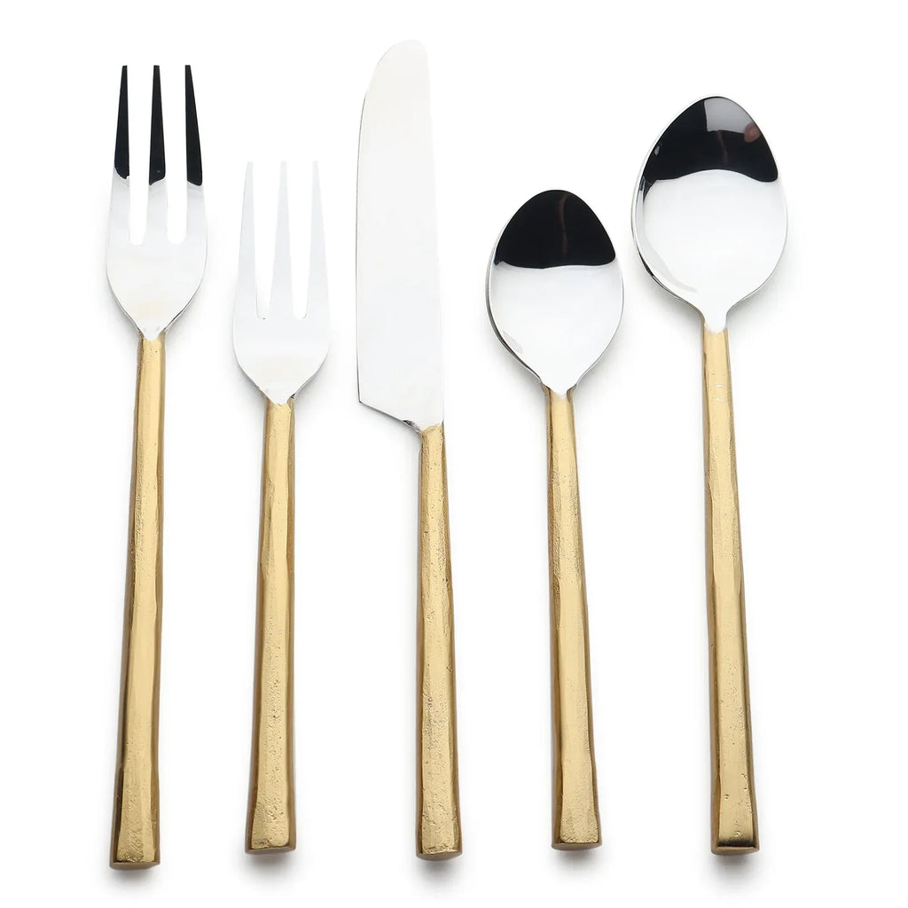 Flatware Set in 18/8 Stainless Steel with Handcrafted Textured Handles for Everyday Dining and Gatherings