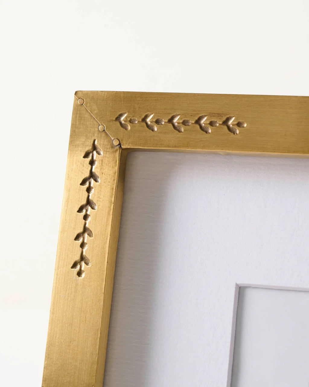 Floral Antique Brass Photo Frame with Etched Tulip Pattern in 4x6 or 5x7 Sizes · Antique brass cladding