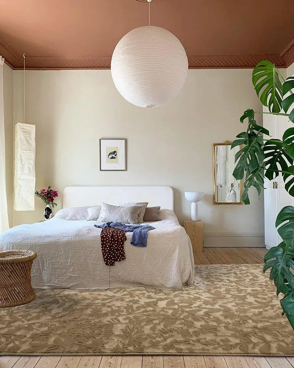 Floral Area Rug in Recycled Polyester, Washable Medium-Pile Design in Bone Beige or Camel, Multiple Room Sizes