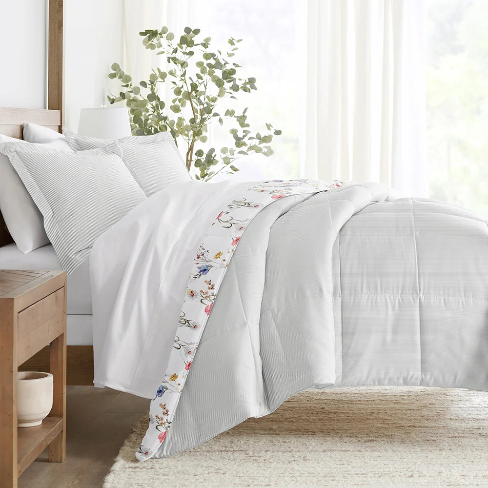 Floral Comforter Set in Pink