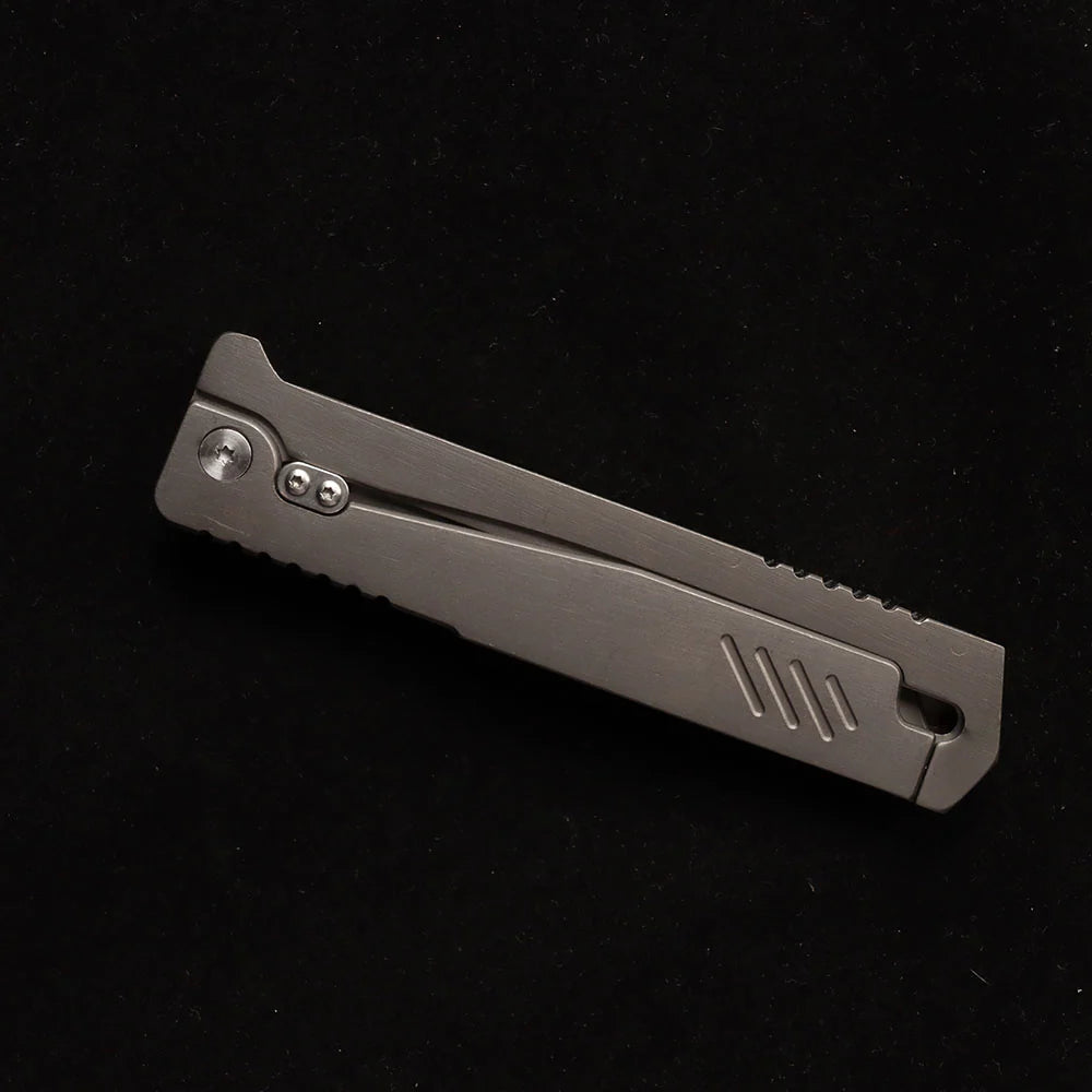 Folding Knife in Distinct Handle Designs, Including 23 cm and