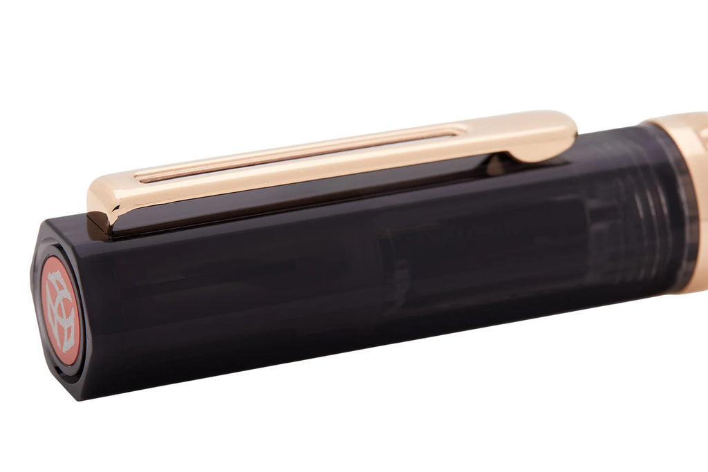 Fountain Pen in Smoke Black and Rose Gold
