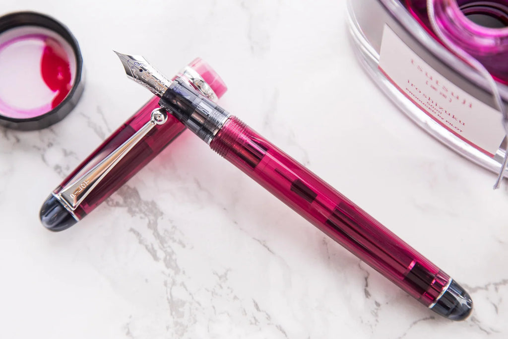 Fountain Pen in Transparent Burgundy