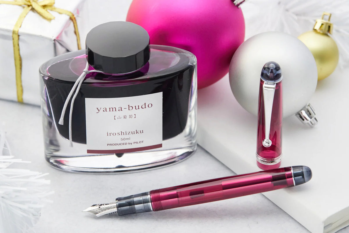 Fountain Pen in Transparent Burgundy