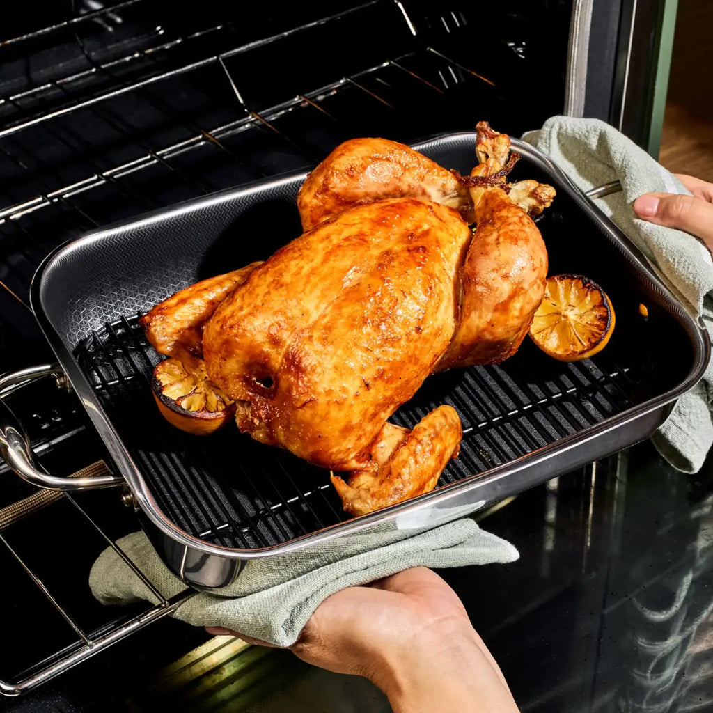 Hybrid Roasting Pan with Rack, 9 x 13 Inch Size for Chicken, Fish, Pasta Bakes and Casseroles