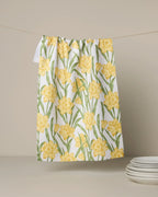 Kitchen Tea Towel with Absorbent Quick-Drying Geoweave Fabric, Daffodil Floral Print, and 18 x 30 Inch Size