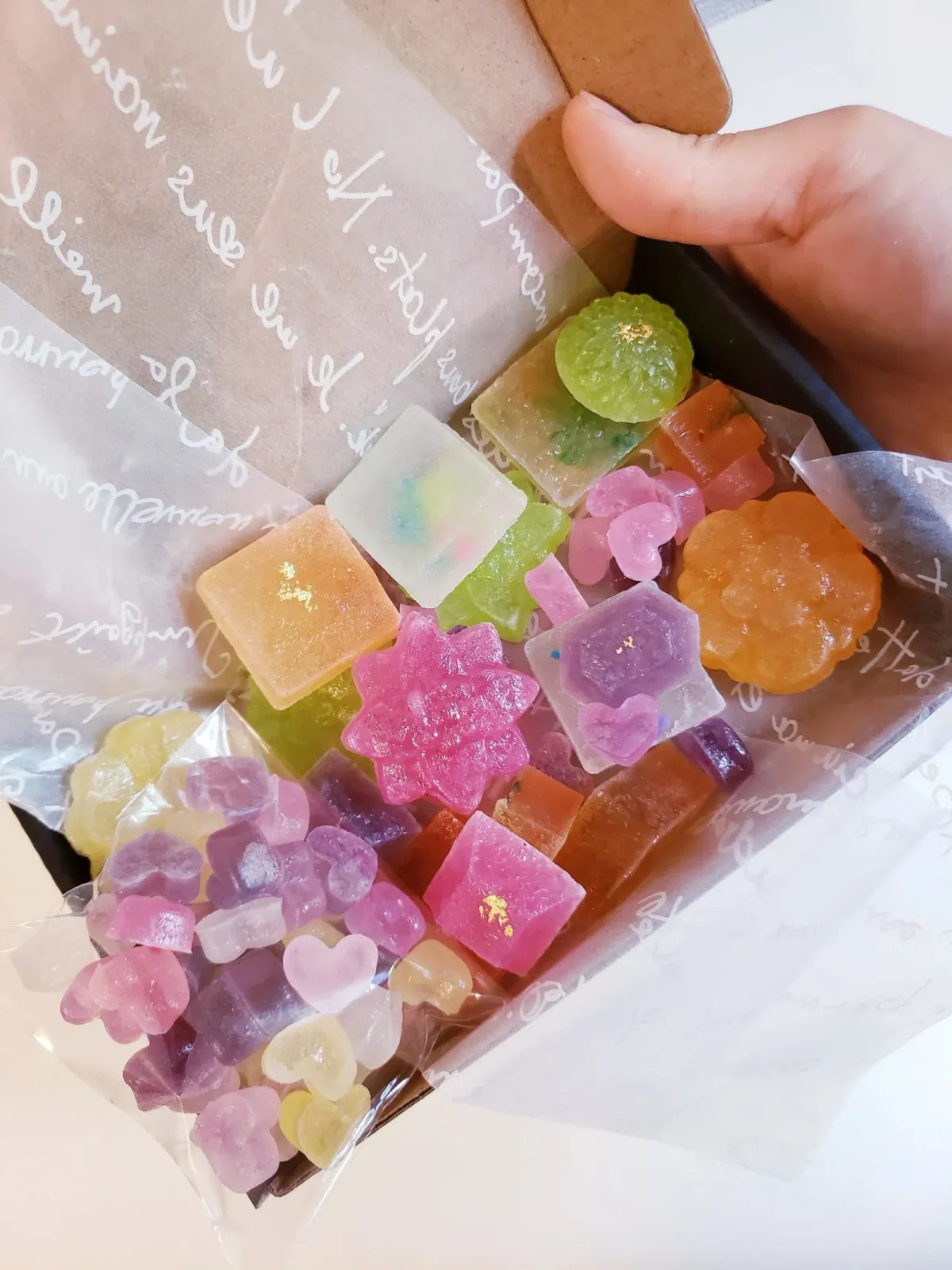 Kohakutou Crystal Candy Box with Handcrafted Bite Size Sweets, Crunchy Shells and Soft Jelly Centers