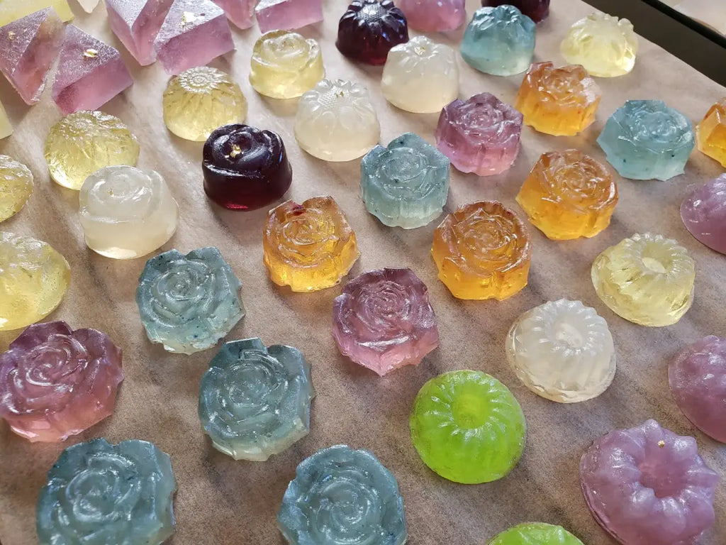 Kohakutou Crystal Candy Box with Handcrafted Bite Size Sweets, Crunchy Shells and Soft Jelly Centers