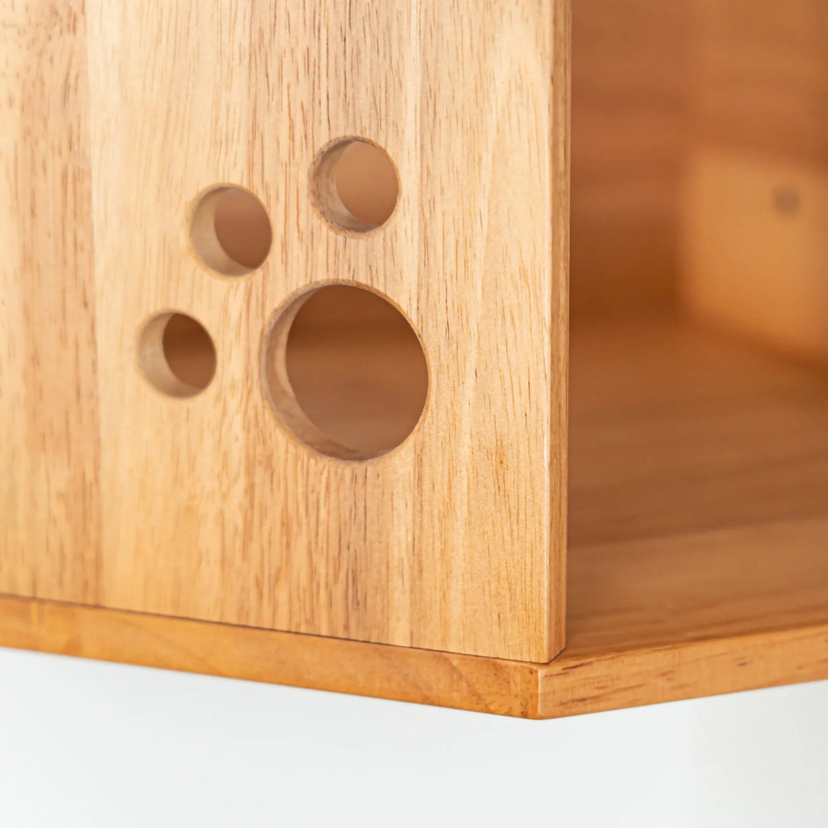 Large Corner Cat Wall House with Rubberwood Frame, Elevated Hideaway and Space-Saving Indoor Cat Furniture
