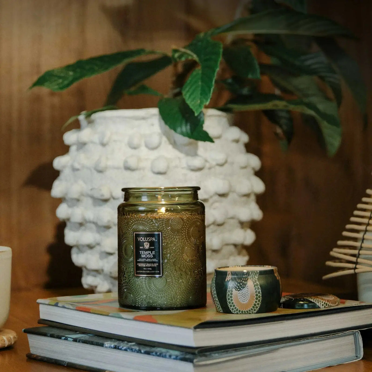 Large Jar Candle, 18oz Scented Home Fragrance with Embossed Glass Design and Approximately 100-Hour Burn