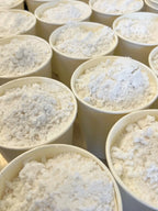 Laundry Soap Powder in Fresh Linen and Vanilla Bean Scent for Standard and High Efficiency Washers