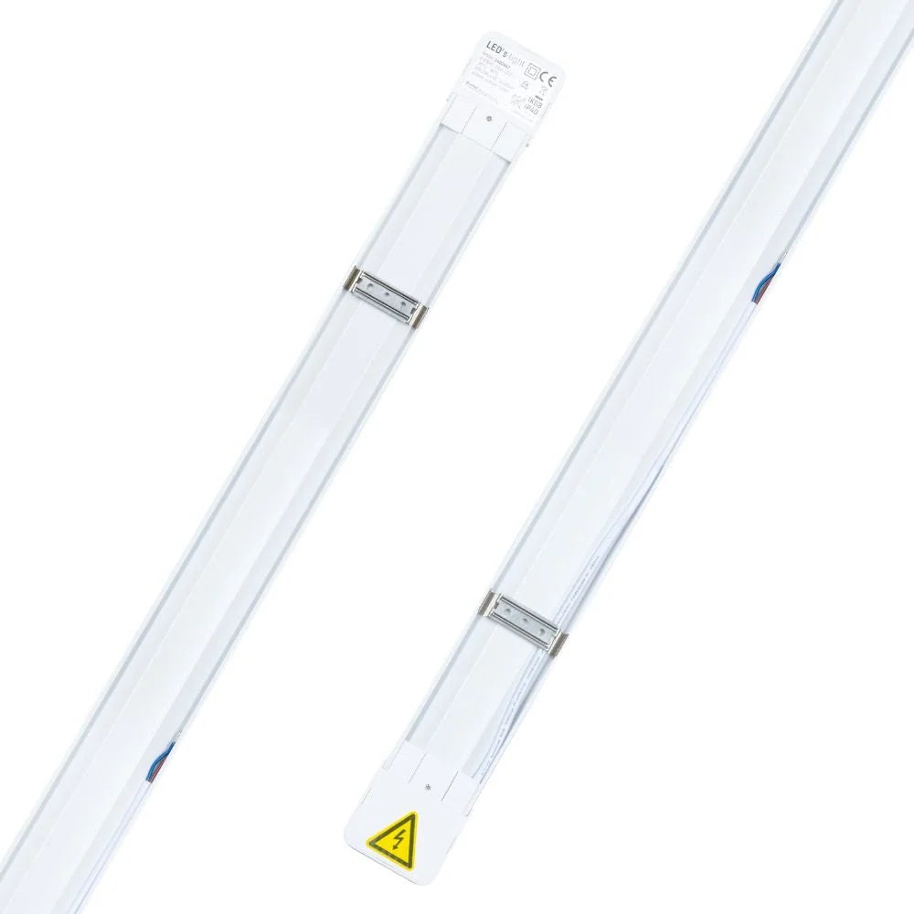 LED Batten Light with PIR Motion Sensor, 120 cm Slim Fixture Delivering 4650 Lumens at 36W for Indoor Spaces