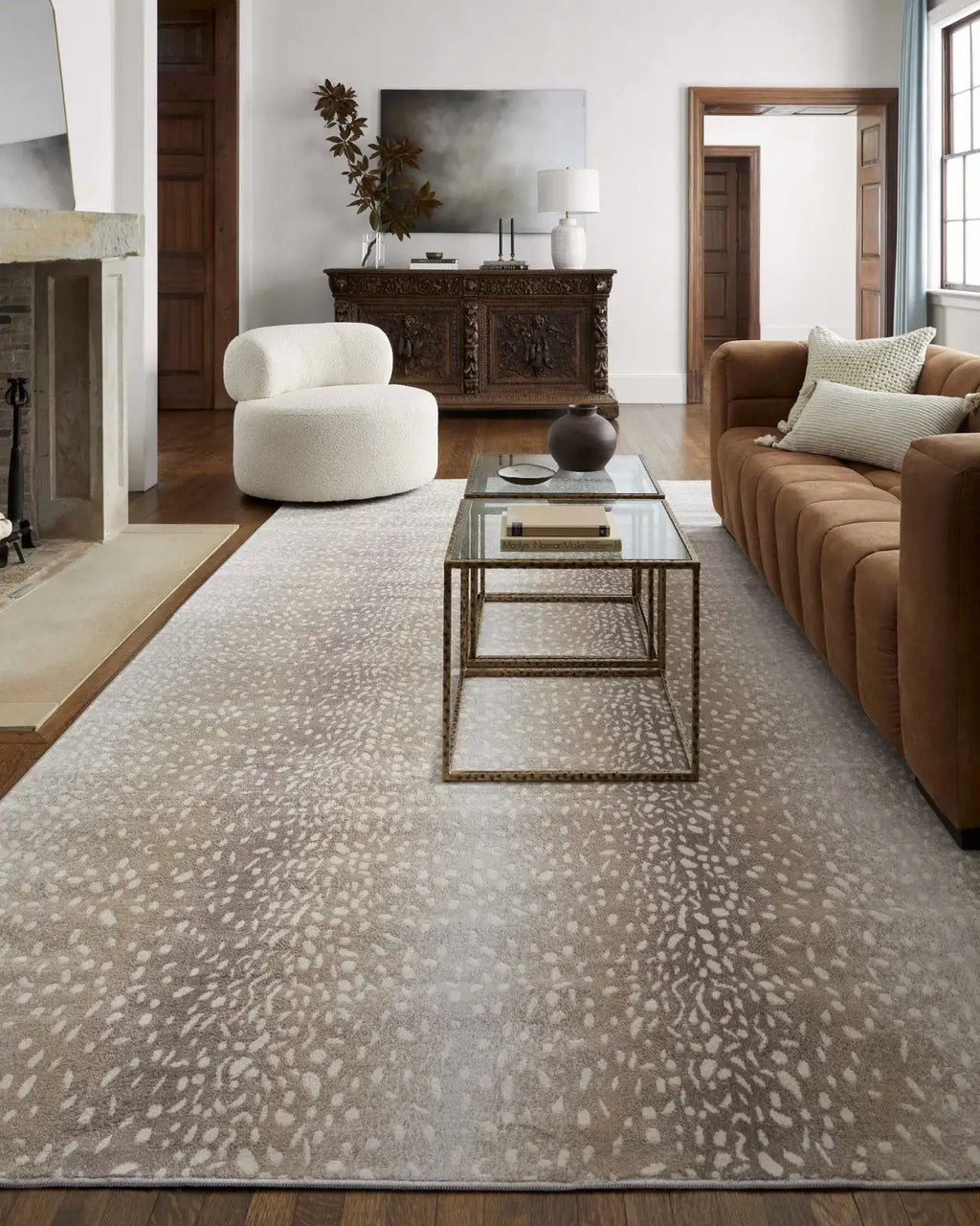 Leopard Print Rug in Tan and Gray, Machine Woven from 100%