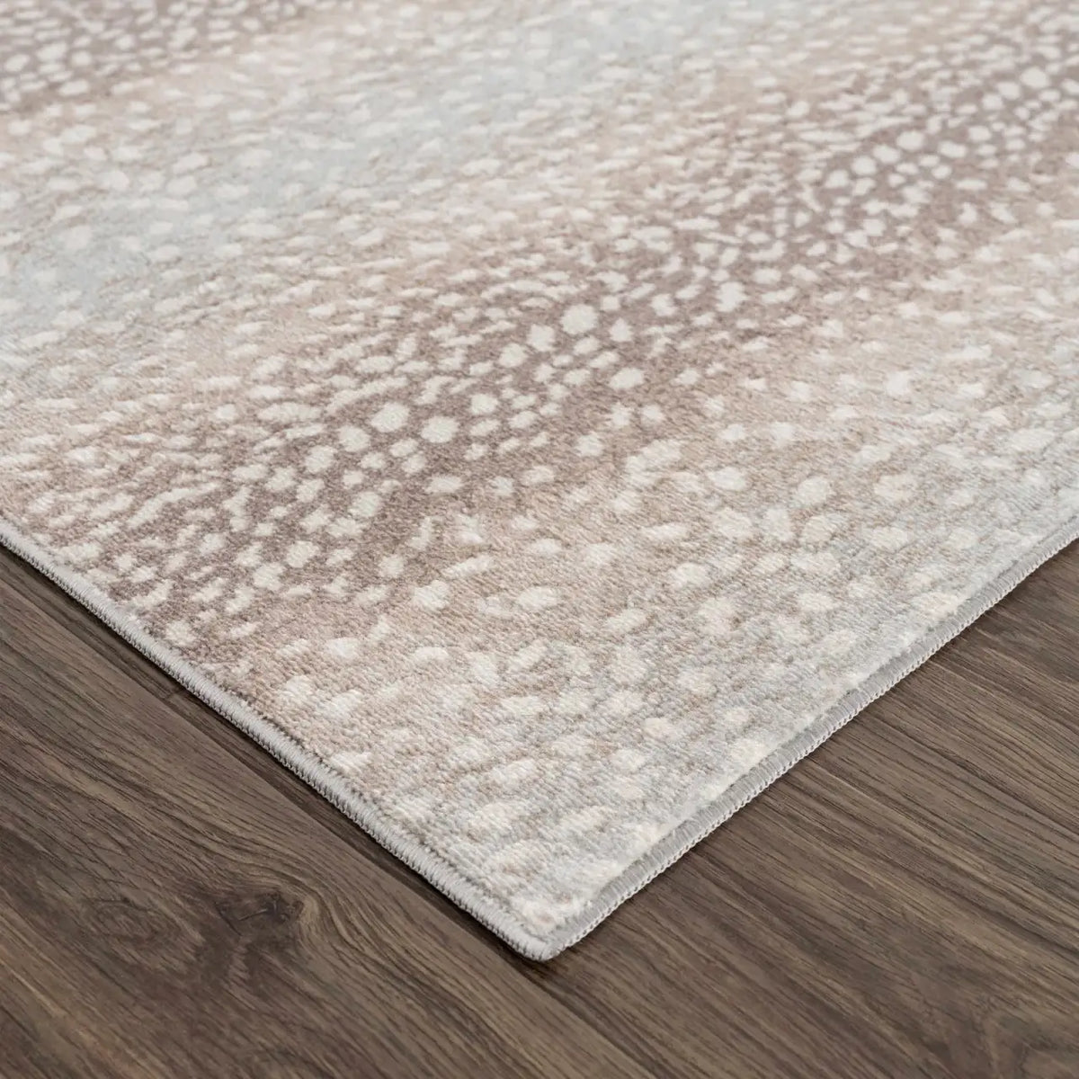 Leopard Print Rug in Tan and Gray, Machine Woven from 100%