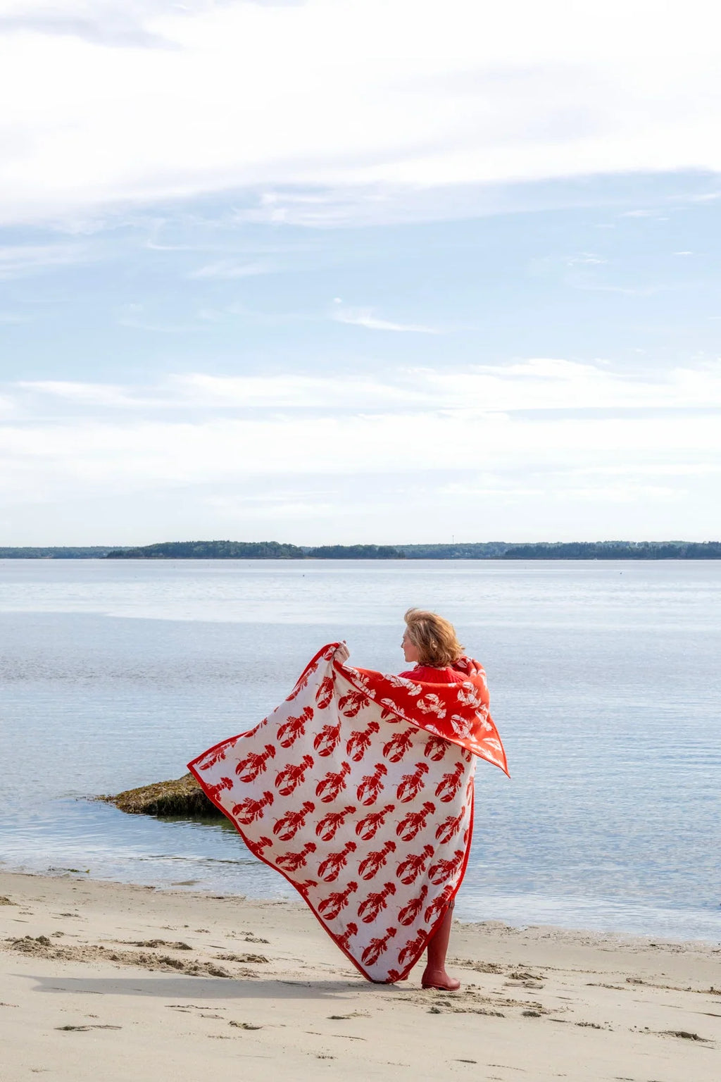 Lobster-Inspired Throw Blanket in a Cotton Blend
