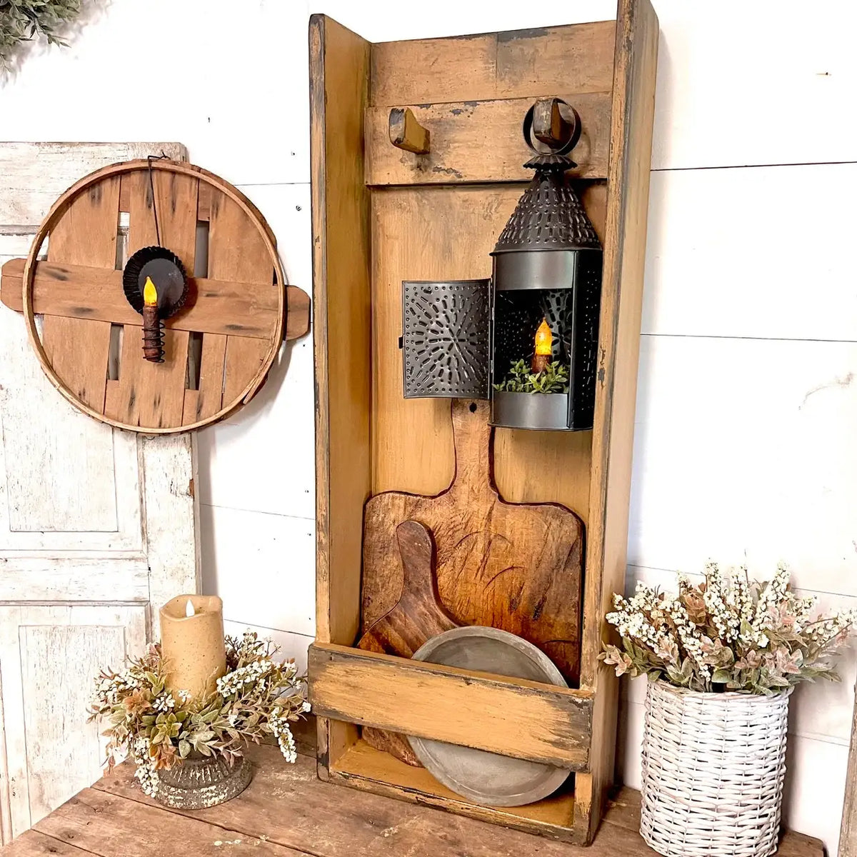 Log Cabin Wall Box