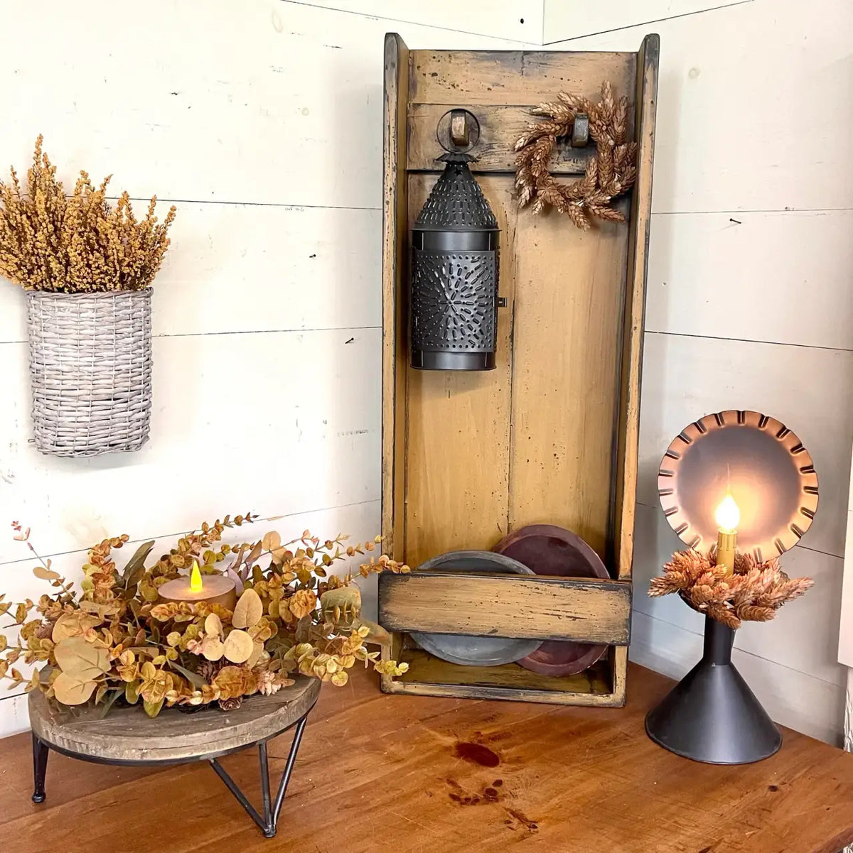 Log Cabin Wall Box