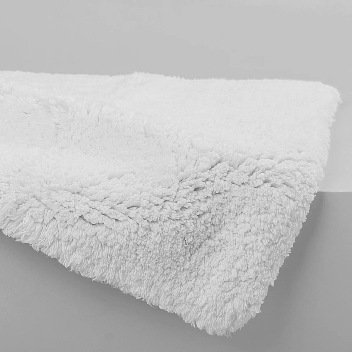 Luxury Hotel Bath Mat, Extra Deep and Ultra Soft White Bath Rug