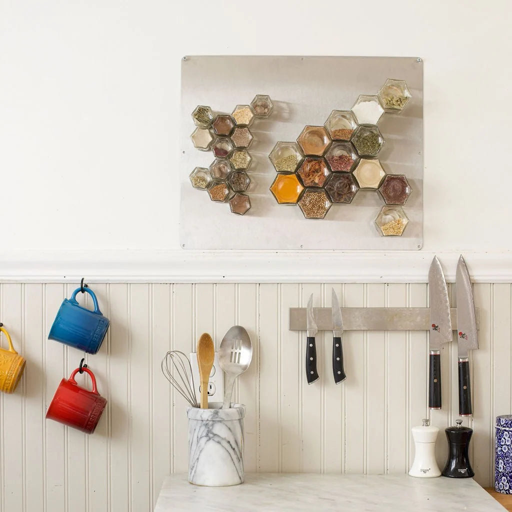 Magnetic Spice Jar Set with Hexagon Glass Containers, Small and Large Sizes, Optional Wall Plate for Kitchen Storage