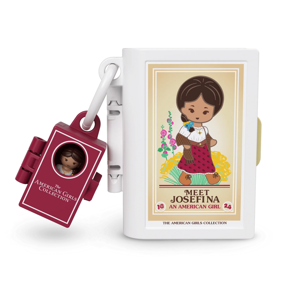 Micro Doll Compact Playset Trio with Book-Themed Bedrooms, Three Doll-Box Charms and a Star Keychain Clip