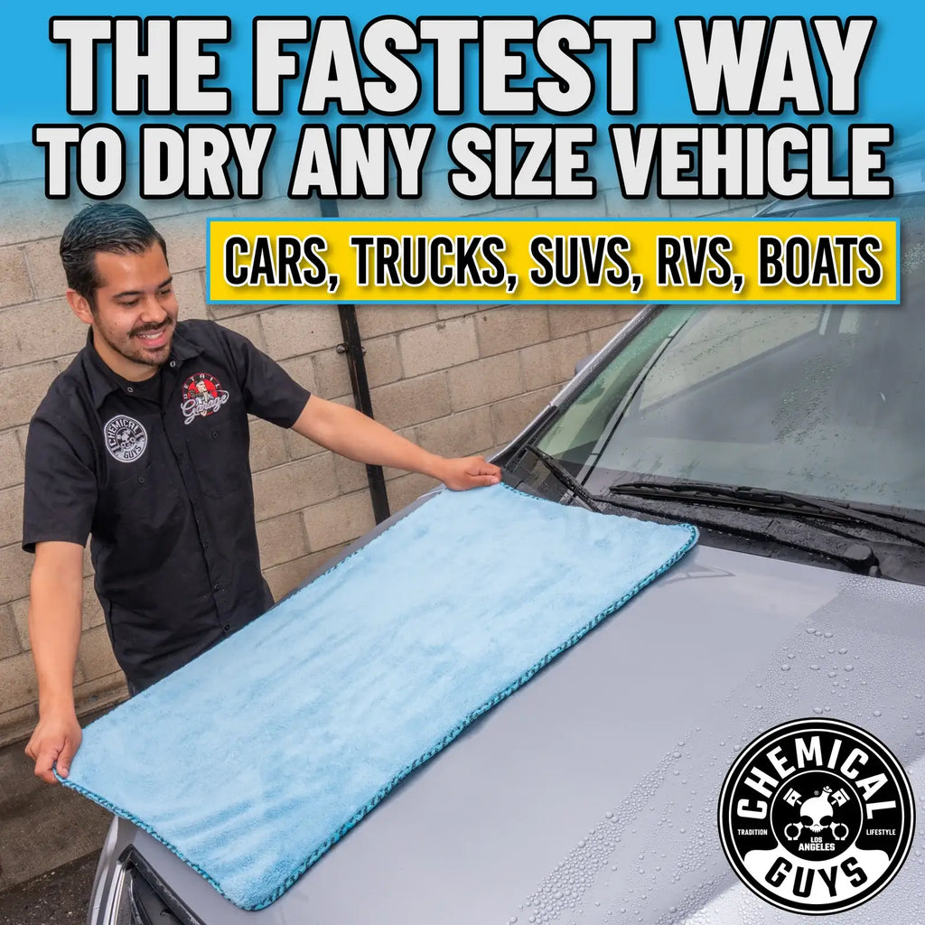 Microfiber Car Drying Towel with a Soft One-Inch Shaggy Texture and Generous 36 x 25 Inch Coverage