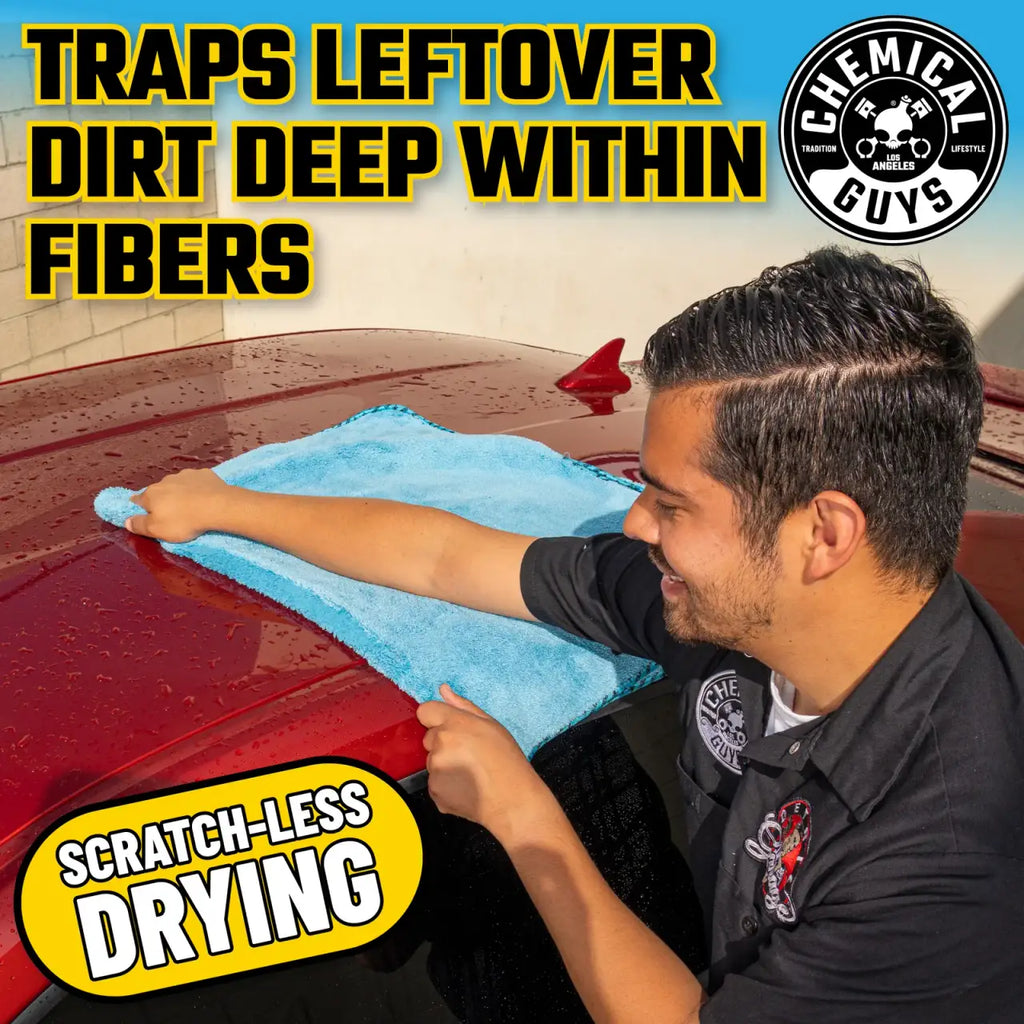 Microfiber Car Drying Towel with a Soft One-Inch Shaggy Texture and Generous 36 x 25 Inch Coverage