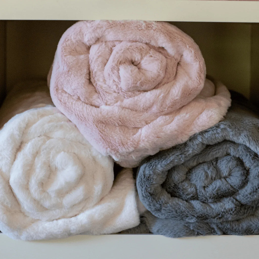 Minky Blanket in Plush White Polyester Microfiber, Soft Cozy Throw for Couch, Bed and Chilly Evenings