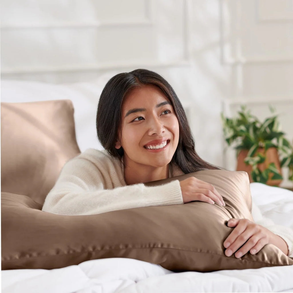 Mulberry Silk Pillowcase, 19 Momme Single Case with Zipper or Envelope Closure in Standard, Queen, or King