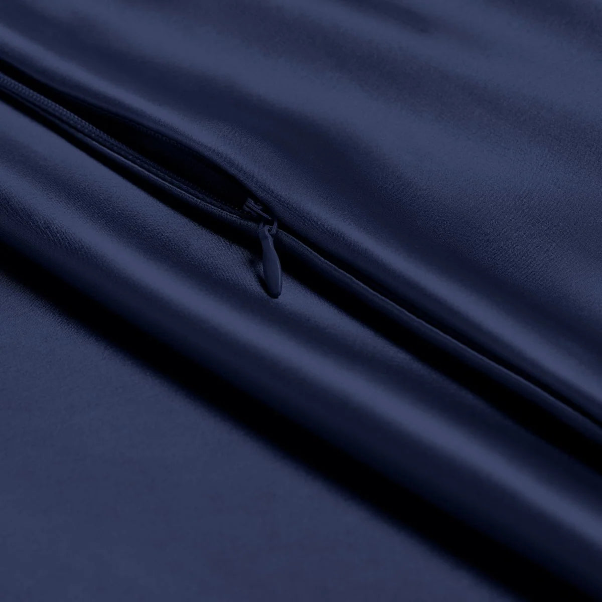 Mulberry Silk Pillowcase, 19 Momme Single Case with Zipper or Envelope Closure in Standard, Queen, or King
