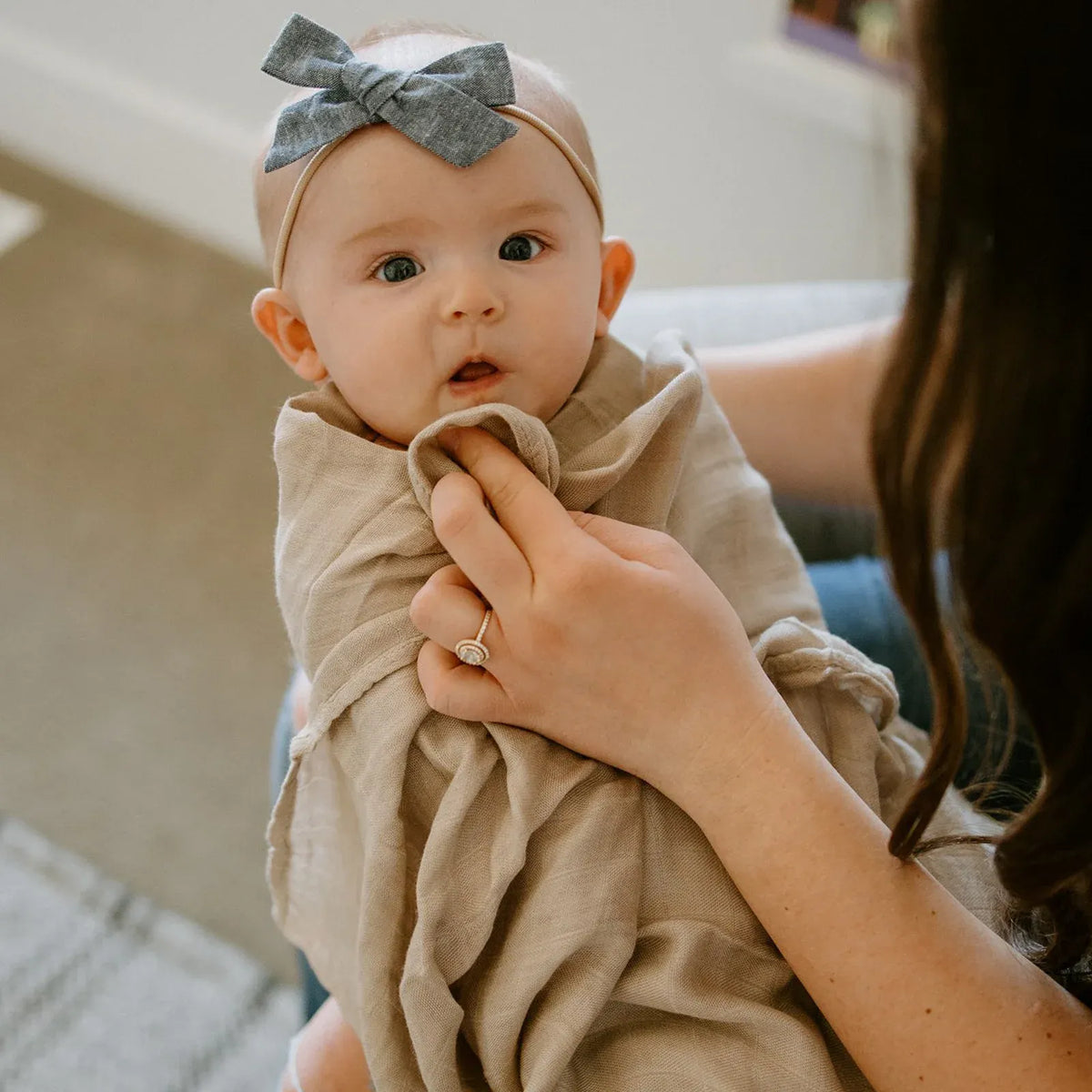 Muslin Swaddle Blanket in Solid Oatmeal, Made from 100% Rayon from Bamboo for Soft Newborn Wrapping