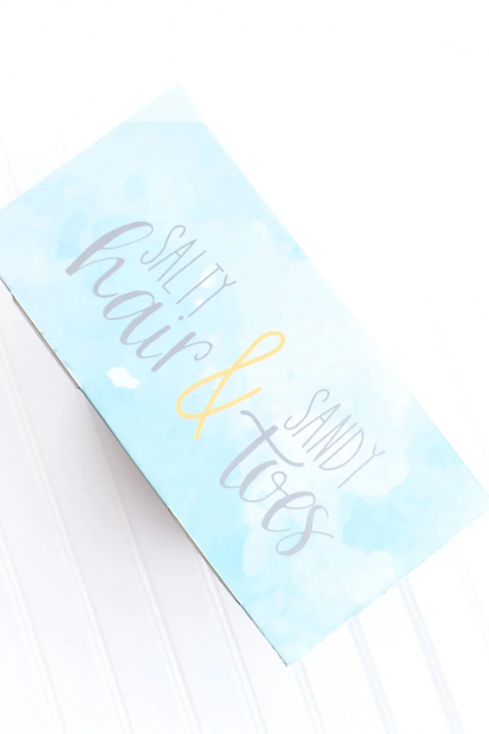 Mystery Gift Box with 6–8 Coastal Treasures and Beach-Inspired Surprises for Seaside Gifting