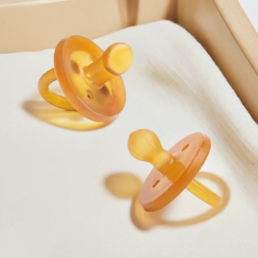 Natural Rubber Pacifier in Round and Orthodontic Styles for Babies Aged 0–6 Months and 6 Months Plus