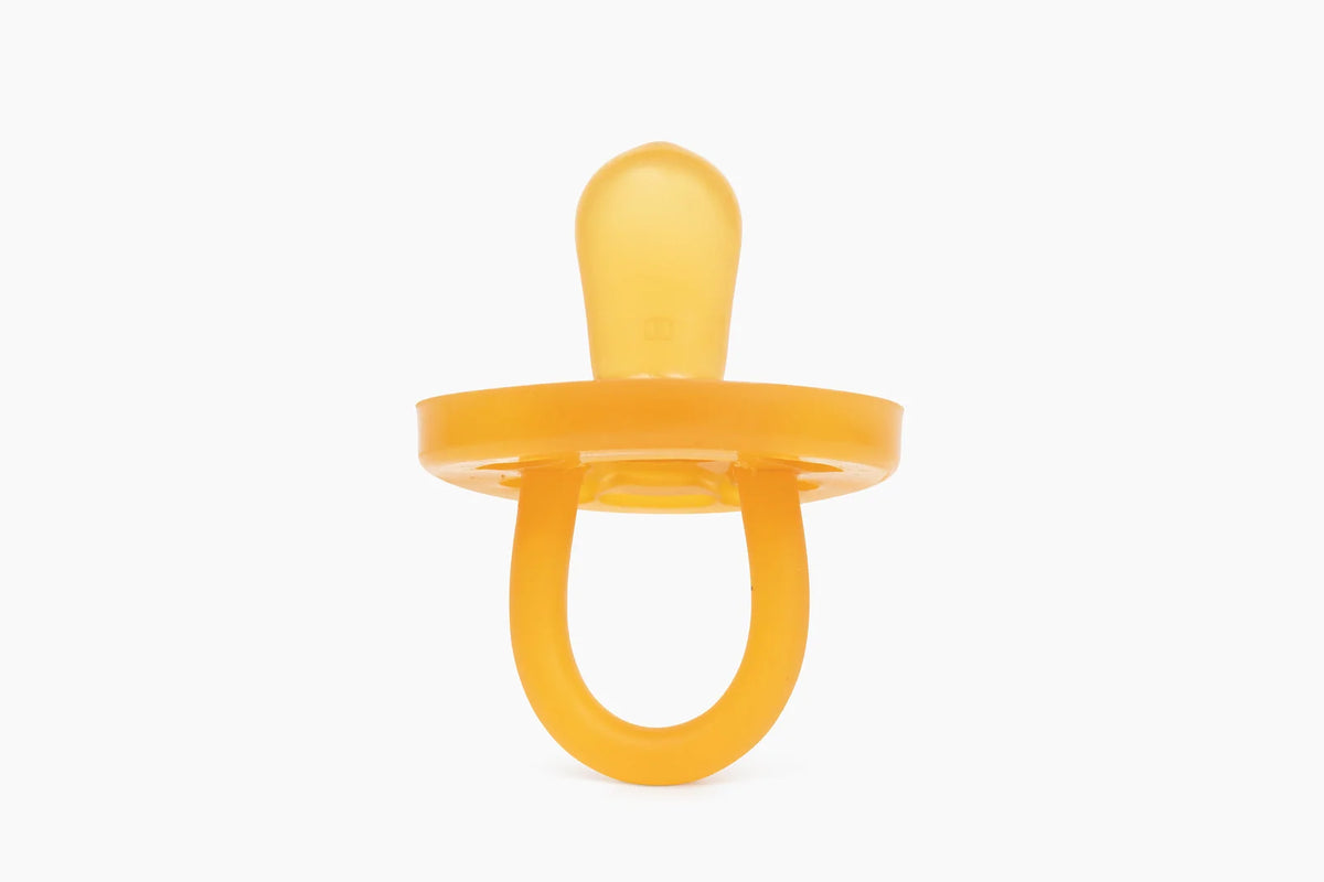 Natural Rubber Pacifier Infused with Baltic Amber for a Soft Feel and a Breast-Inspired Nipple Shape — Single Pack