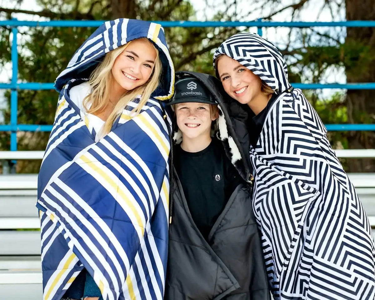 Outdoor Blanket in Black Geo Pattern