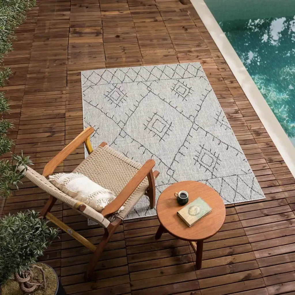Outdoor Rug in Bohemian Global Style, Machine Woven from 100%