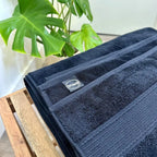 Oversized Bath Towel in Black, 220 x 100 cm Extra-Long Soft Shower, Beach and Spa Wrap · Towels