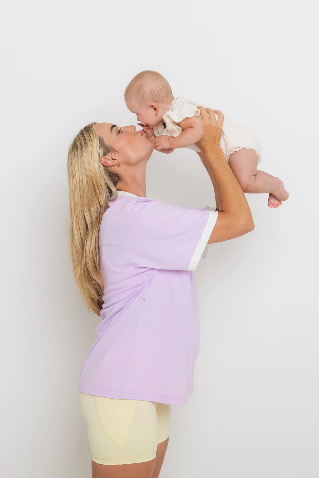 Oversized Nursing T-Shirt for Breastfeeding, 100% Cotton Mum Life Tee in Sizes S–4XL · Breastfeeding-friendly design