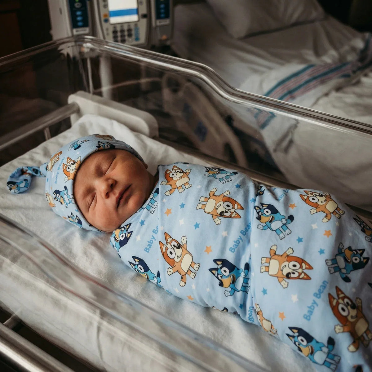 Personalized Baby Swaddle and Beanie Set in Soft Stretch Poly for a Thoughtful Newborn Keepsake