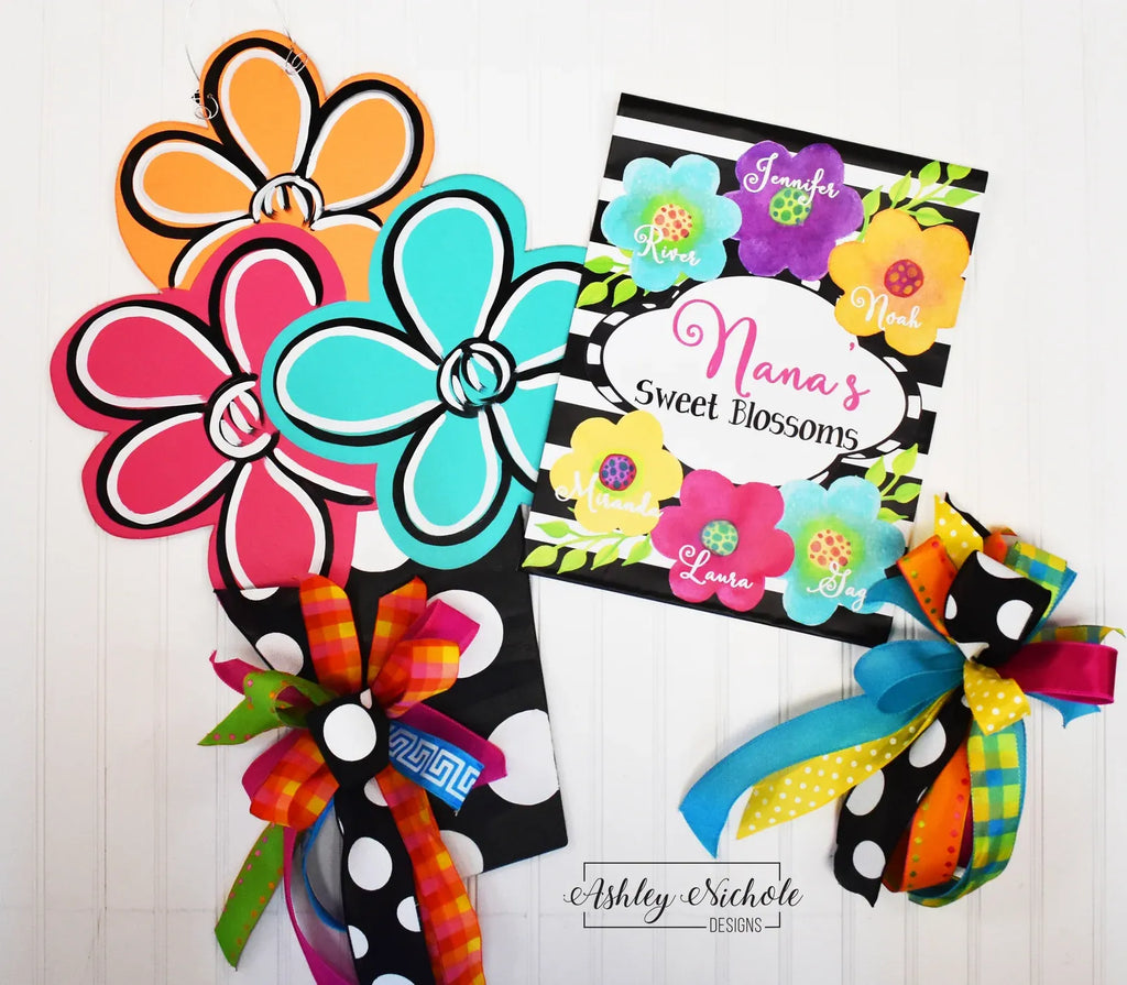 Personalized Vinyl Garden Flag, 12 x 16 Inch Floral Family Name