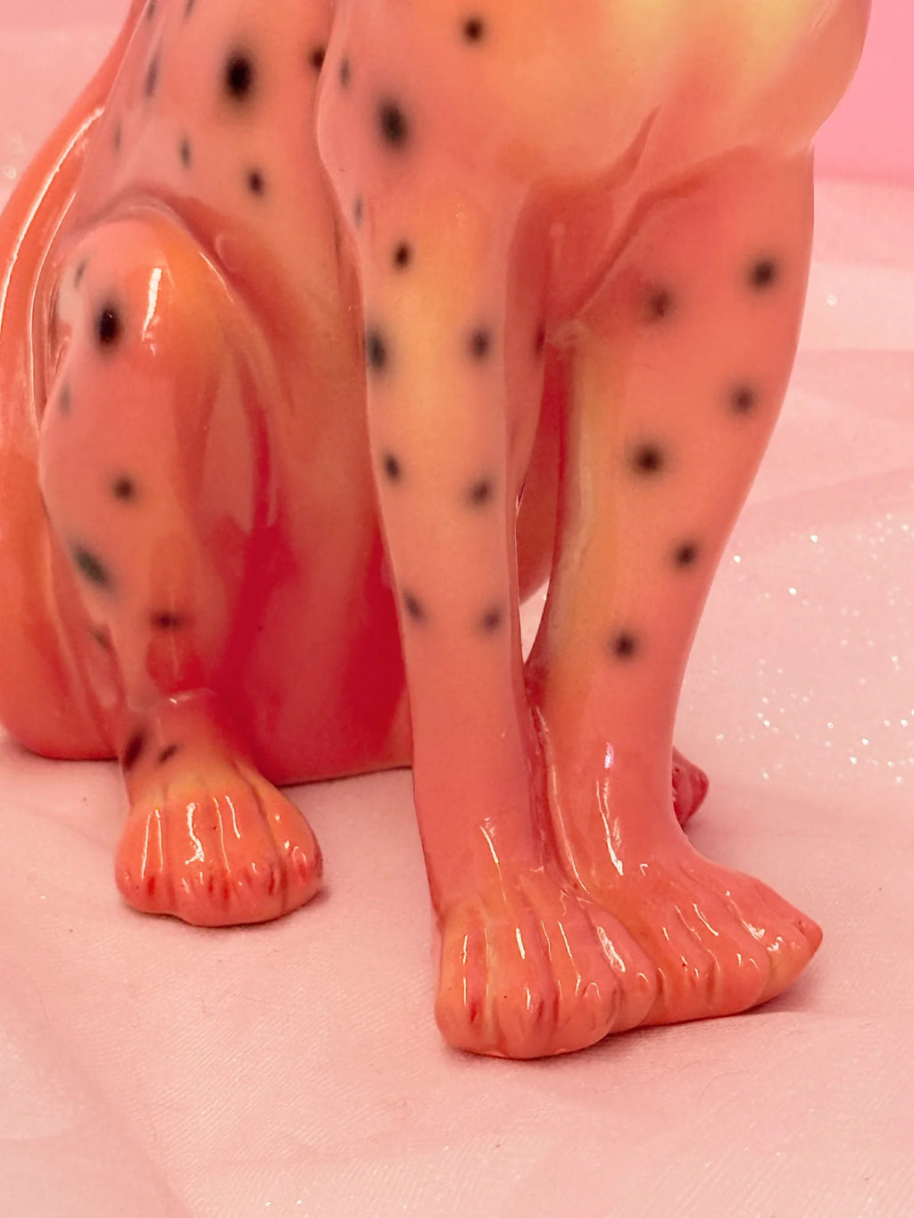 Pink Leopard Statue in Handcrafted Resin for Playful Home Decor and Big Cat Enthusiast Displays