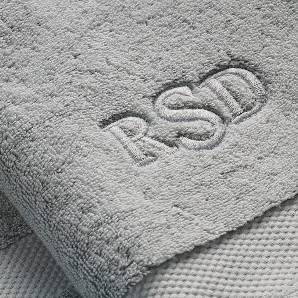 Plush Organic Cotton Bath Towel in White with a Substantial Midweight Feel for Everyday Bathing