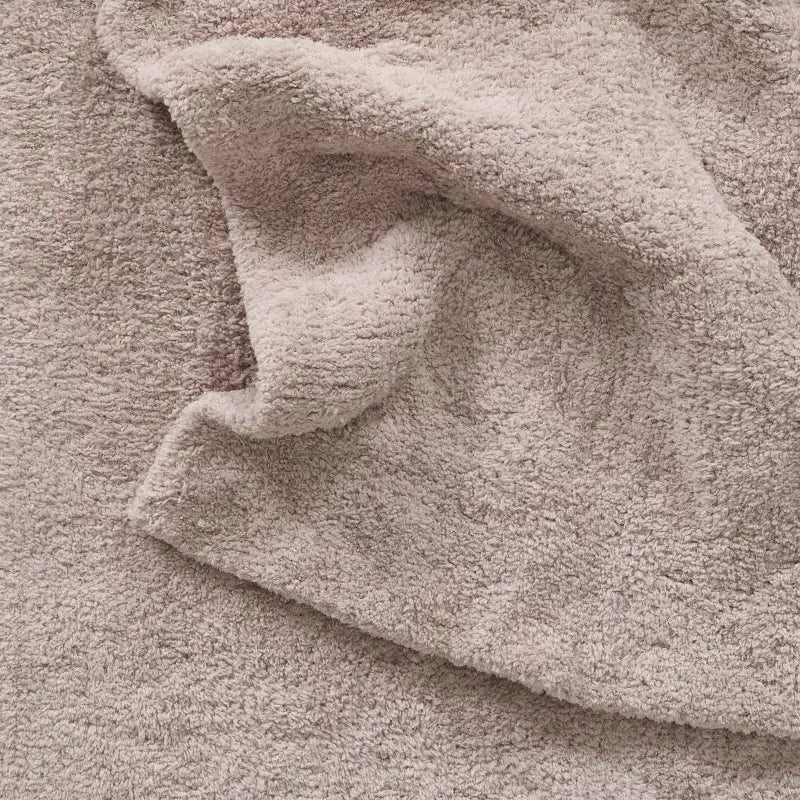 Plush Throw Blanket in 52 x 70 Inches
